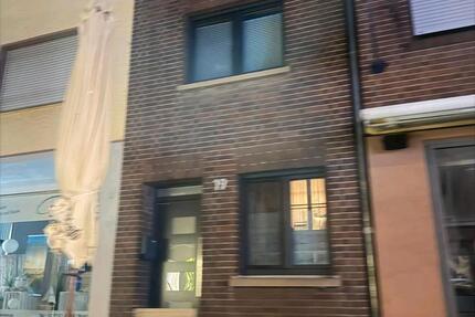 Haus Euskirchen Dom-Esch - 4 Zimmer, 105 m&sup2;, 1.200&euro; | Angebot:27615637
