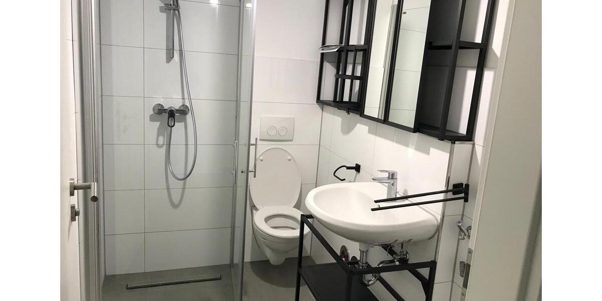 Etagenwohnung Köln Lindenthal - 3 Zimmer, 55 m&sup2;, 1.350&euro; | Angebot:24631714