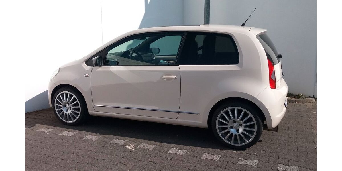 Seat Mii 82.000 km 9.990 € Köln 50737