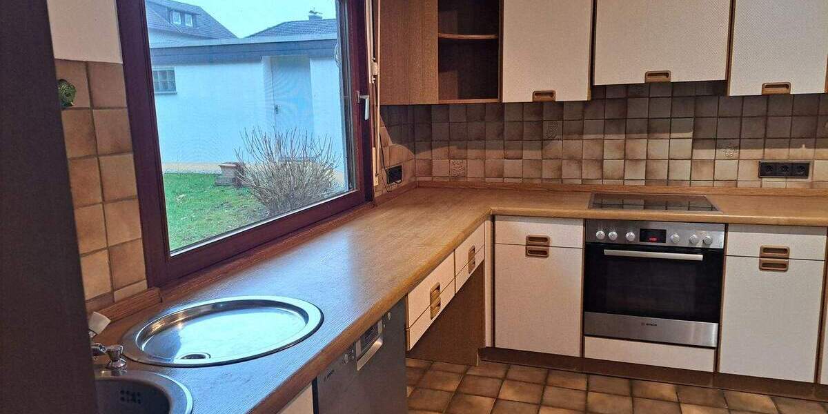 Etagenwohnung Kürten - 5 Zimmer, 170 m&sup2;, 1.360&euro; | Angebot:24780635