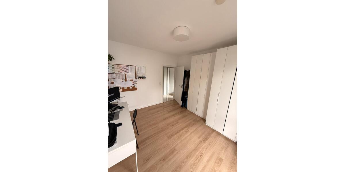 Etagenwohnung Köln Kalk - 4 Zimmer, 98 m&sup2;, 425.000&euro; | Angebot:26815414
