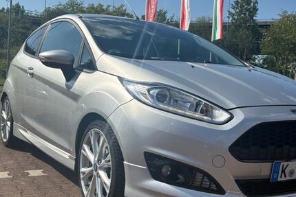 Ford Fiesta 142.000 km 5.500 &euro; Köln 51063