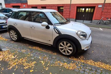 Mini Countryman S (Cooper) 90.000 km 12.900 &euro; Köln 50739