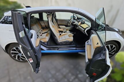 BMW i3 92.000 km 13.900 € Düsseldorf 40489