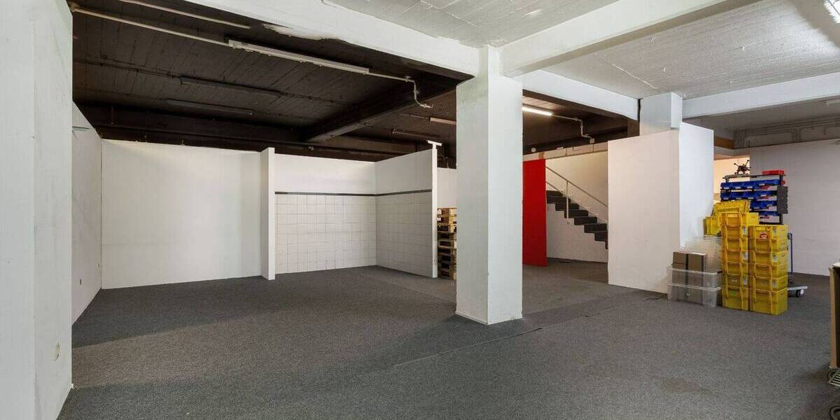 Flexible Gewerbeimmobilie mit Büroflächen in Top Lage Leverkusens - Ideal für wachsende Unternehmen 1 zimmer