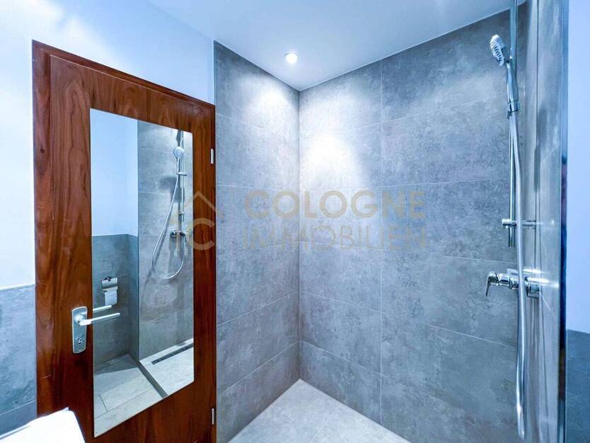 EXKLUSIVE 1,5-ZIMMER WOHNUNG IN KÖLN AM STADTWALD (BRAUNSFELD) MIT NEUWERTIGER KÜCHE 1 zimmer