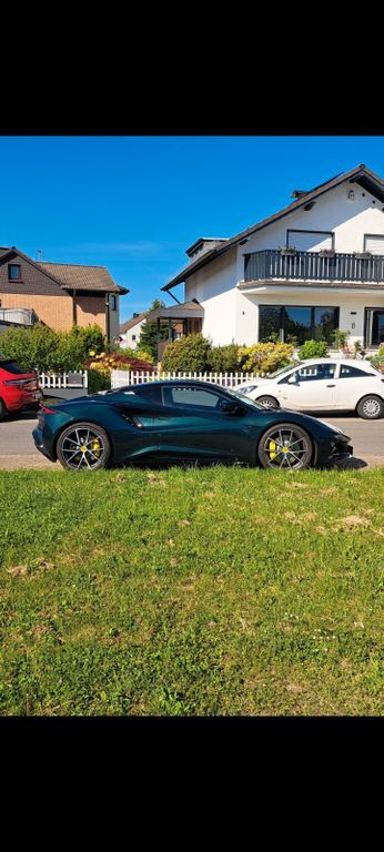 Lotus Emira 10.000 km 85.299 € Neuss 41464