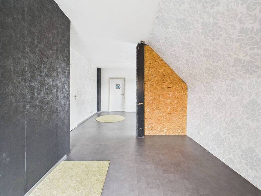 Familienfreundliches Ein-Zweifamilienhaus in der Euskirchener Südstadt - modernisiert & großzügig