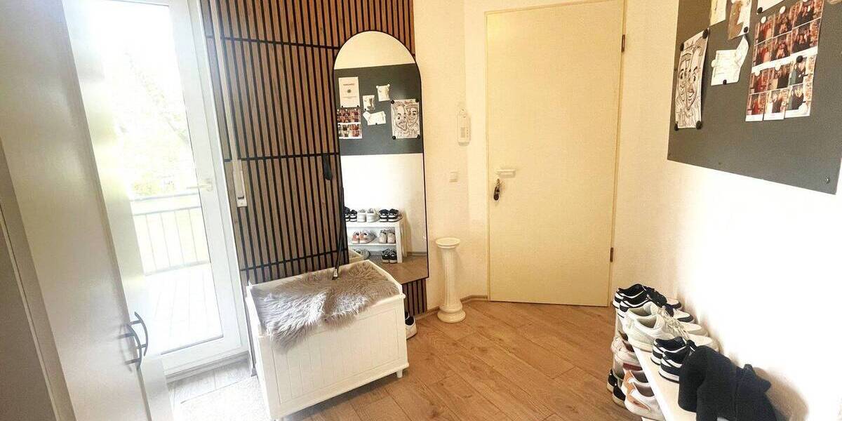 Etagenwohnung Bonn Geislar - 2 Zimmer, 70 m&sup2;, 285.000&euro; | Angebot:26377061