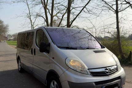 Opel Vivaro 108.000 km 12.600 &euro; Köln 50667