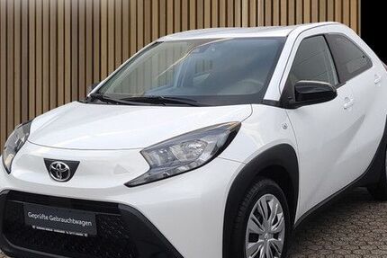 Toyota Aygo (X) 14.792 km 13.890 &euro; Leverkusen 51381