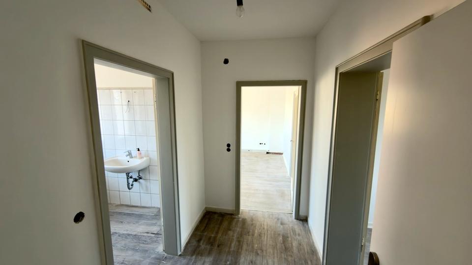 Etagenwohnung Solingen - 2 Zimmer, 55 m&sup2;, 710&euro; | Angebot:26312917