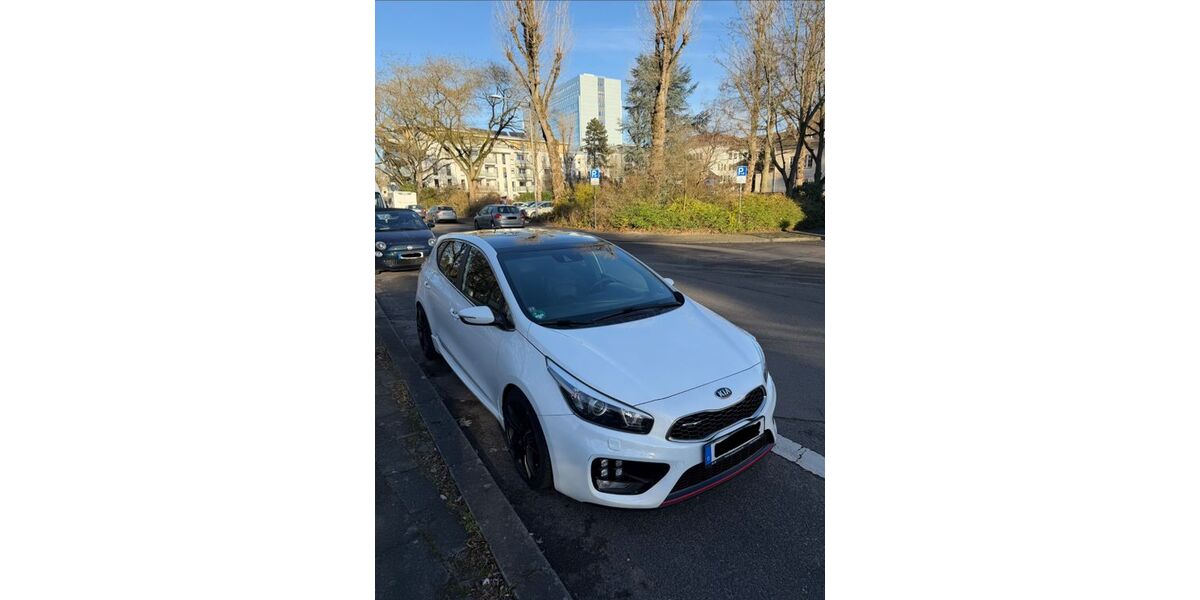 Kia ceed / Ceed 94.700 km 9.999 &euro; Frechen 50226