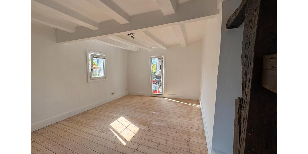 Einfamilienhaus Hennef (Sieg) - 3 Zimmer, 116 m&sup2;, 375.000&euro; | Angebot:25118420