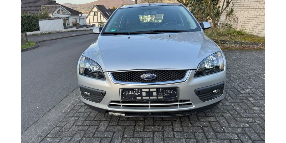 Ford Focus 98.000 km 4.300 &euro; Bonn 53177