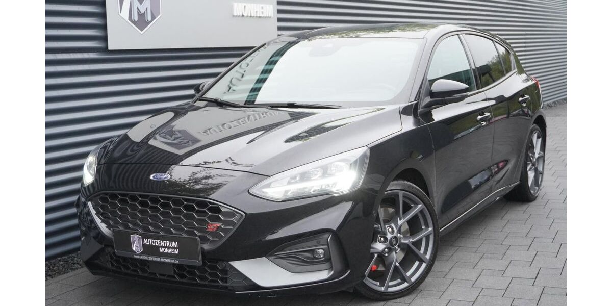 Ford Focus 57.000 km 22.990 &euro; Monheim am Rhein 40789