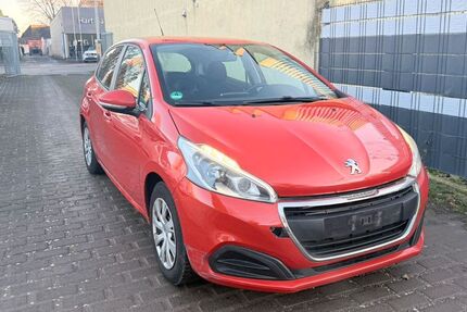 Peugeot 208 133.772 km 3.990 &euro; Brühl 50321