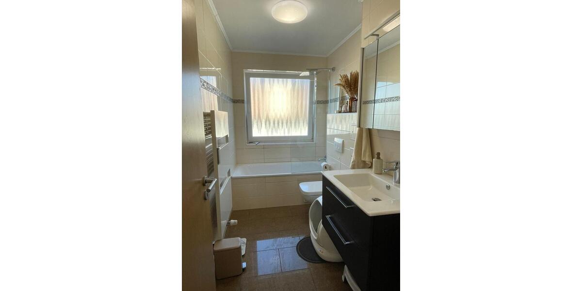 Etagenwohnung Euskirchen Dom-Esch - 3 Zimmer, 75 m&sup2;, 210.000&euro; | Angebot:26645815