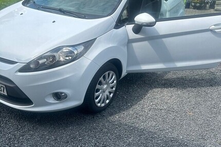 Ford Fiesta 142.800 km 5.300 € Swisttal 53913