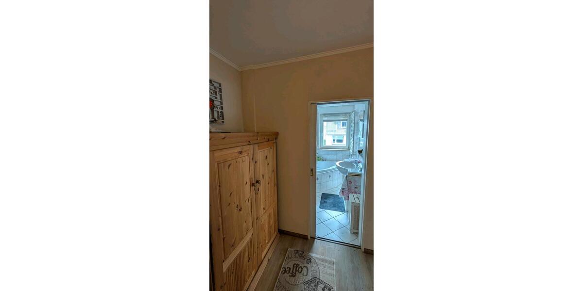 Etagenwohnung Burscheid - 3 Zimmer, 79 m&sup2;, 215.000&euro; | Angebot:26227646