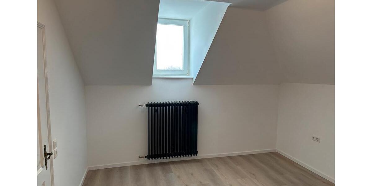 2-Zimmer DG-Wohnung in Jugendstilvilla zentral in Wermelskirchen 2 zimmer