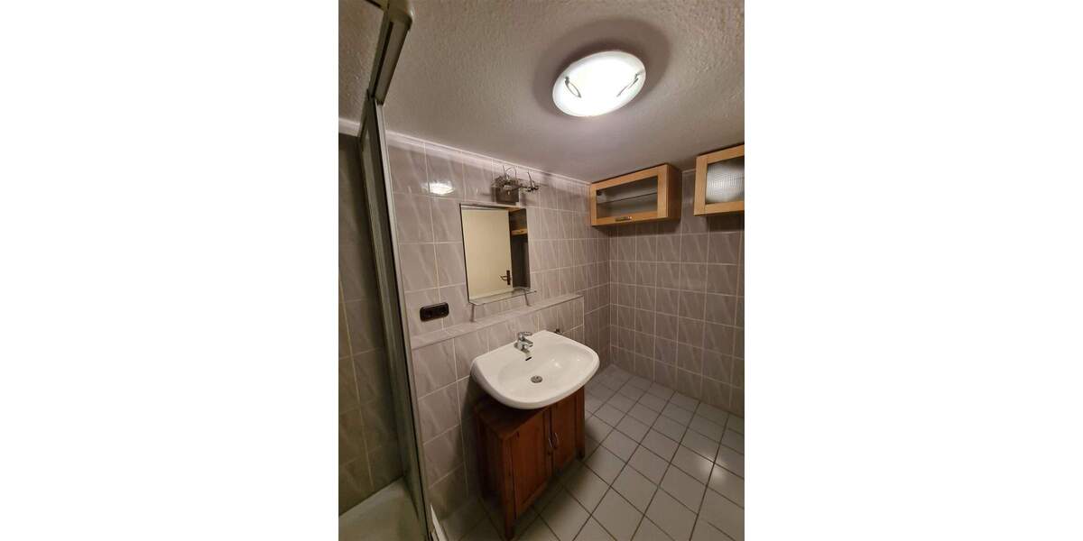 Etagenwohnung Hürth Efferen - 3 Zimmer, 109 m&sup2;, 1.200&euro; | Angebot:25705864