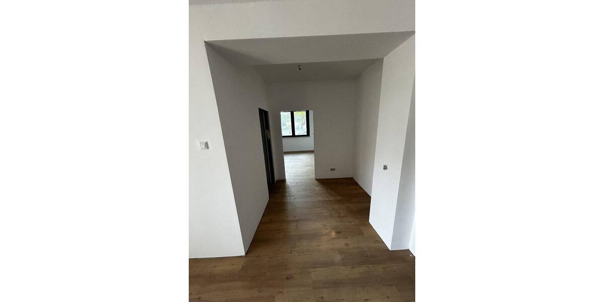 Etagenwohnung Köln Zündorf - 3 Zimmer, 112 m&sup2;, 1.680&euro; | Angebot:26274380