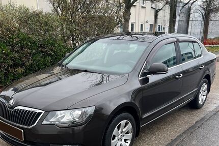 Skoda Superb 227.000 km 7.600 &euro; Burscheid 51399