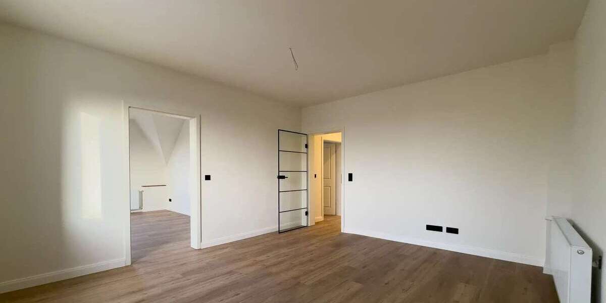 Etagenwohnung Solingen Wald - 4 Zimmer, 94 m&sup2;, 249.000&euro; | Angebot:25987026