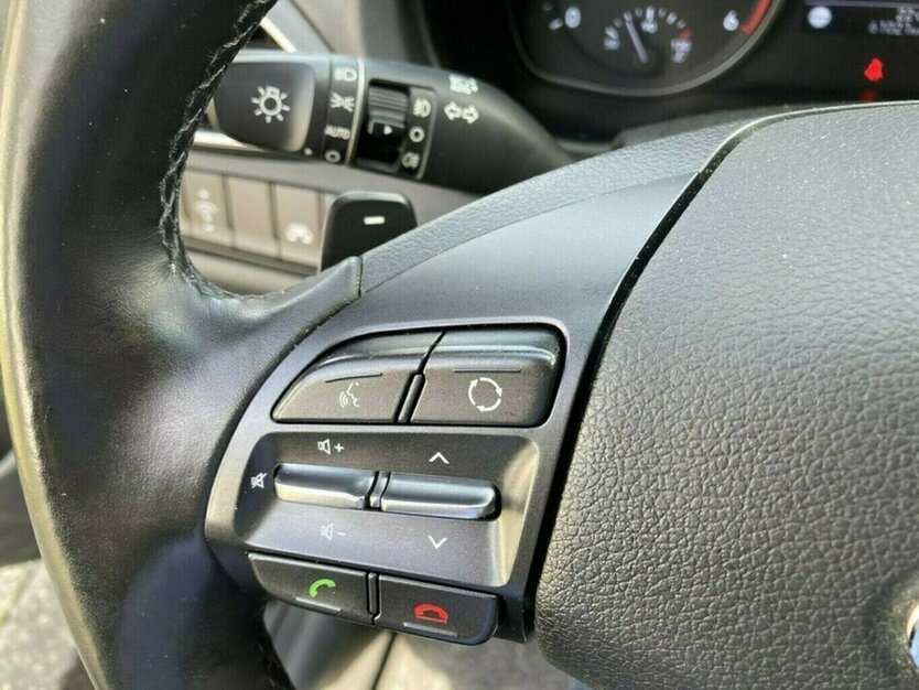 Hyundai i30 1.6CRDi Aut.Navi.Klima.Temp.Kam.EU6.GARANTIE 60.000 km 15.000 € Erftstadt 50374