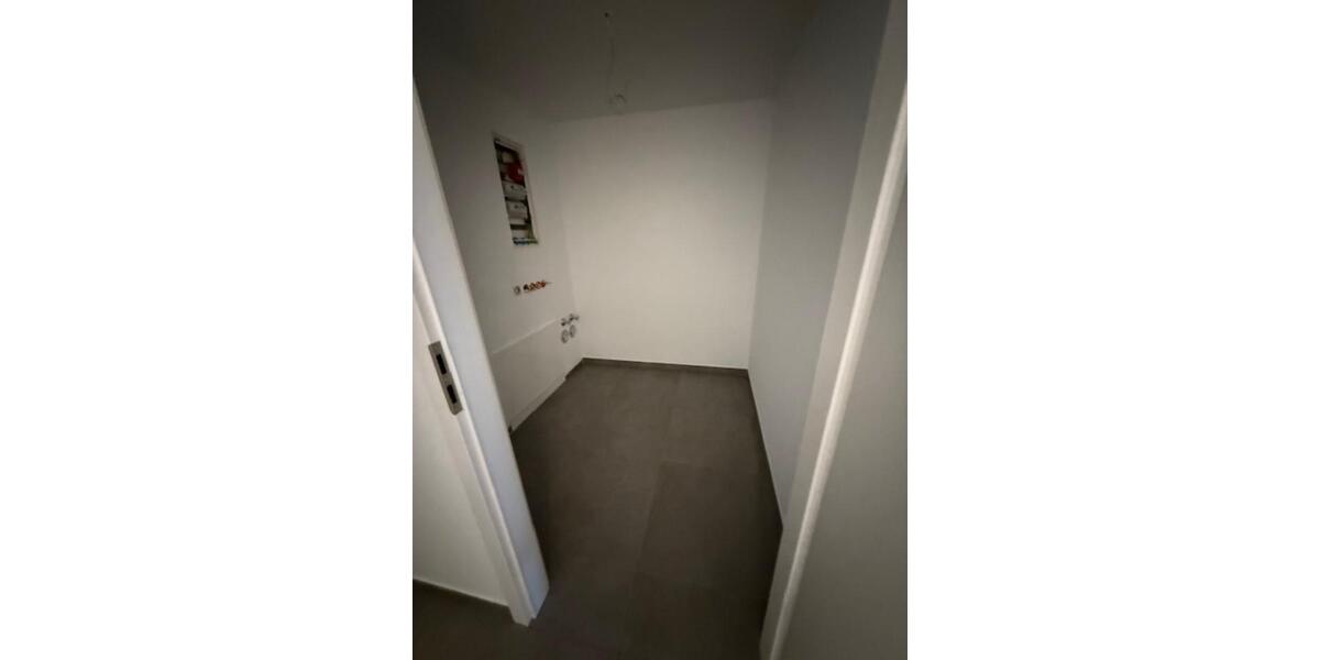 Etagenwohnung Bergisch Gladbach Paffrath - 2 Zimmer, 73 m&sup2;, 1.100&euro; | Angebot:23633156