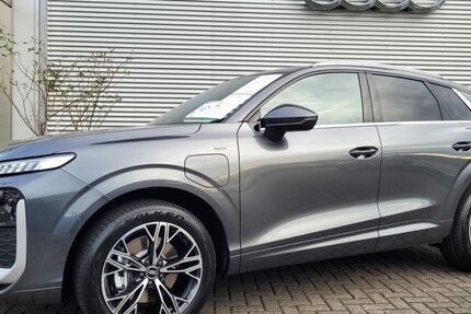 Audi Q3 3.650 km 56.975 € Sankt Augustin 53757