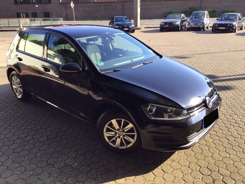 VW Golf 86.000 km 11.490 € Köln 50997