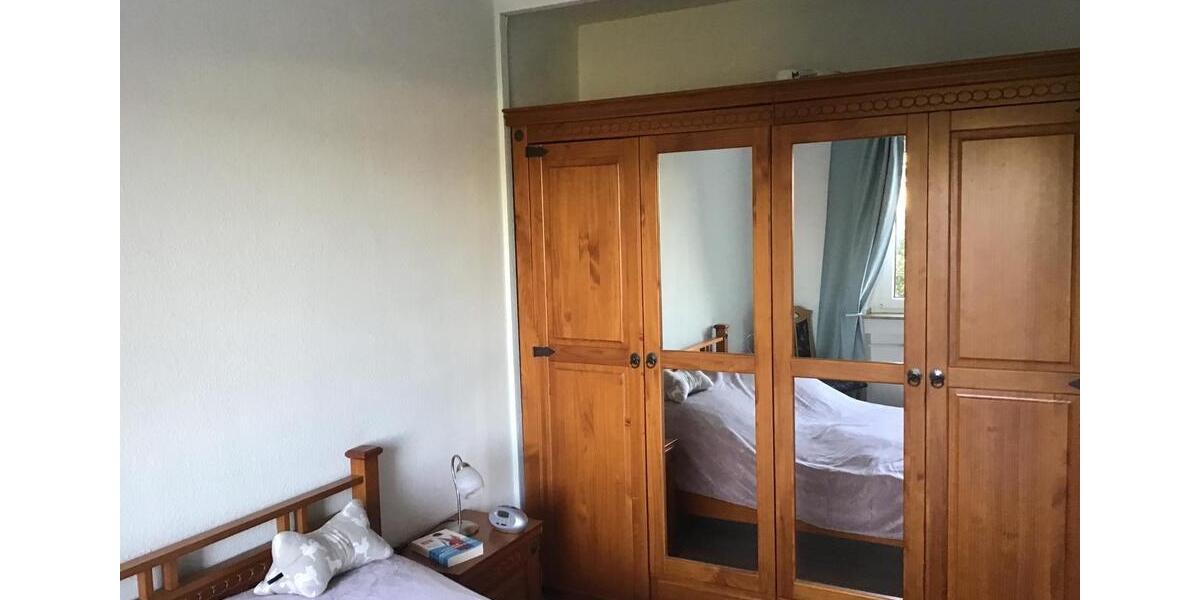 Zwei-Zimmer-Wohnung mit Balkon & Schwimmbad! Solingen Wald 2 zimmer