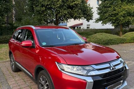 Mitsubishi Outlander 65.000 km 16.400 &euro; Solingen 42657
