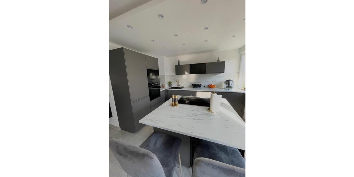 Hochparterre Köln Chorweiler - 2 Zimmer, 70 m&sup2;, 1.700&euro; | Angebot:26341652