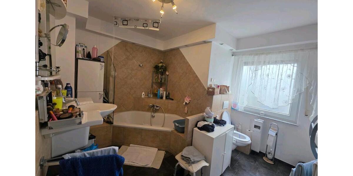 Mehrfamilienhaus, Wohnhaus Bergheim Auenheim - 7 Zimmer, 150 m&sup2;, 280.000&euro; | Angebot:26137517