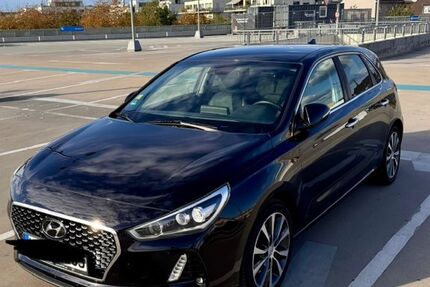 Hyundai i30 116.000 km 12.500 &euro; Köln 51065