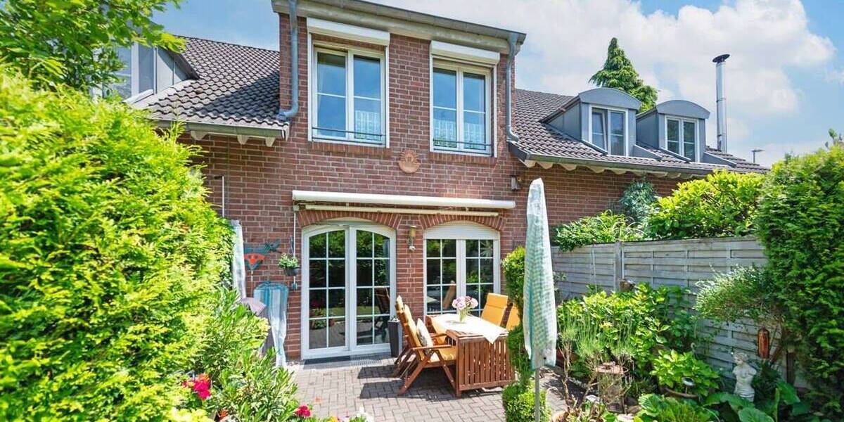 PHI KÖLN - Verklinkertes Reihenhaus in Brauweiler mit zwei Tiefgaragenplätzen! 5 zimmer