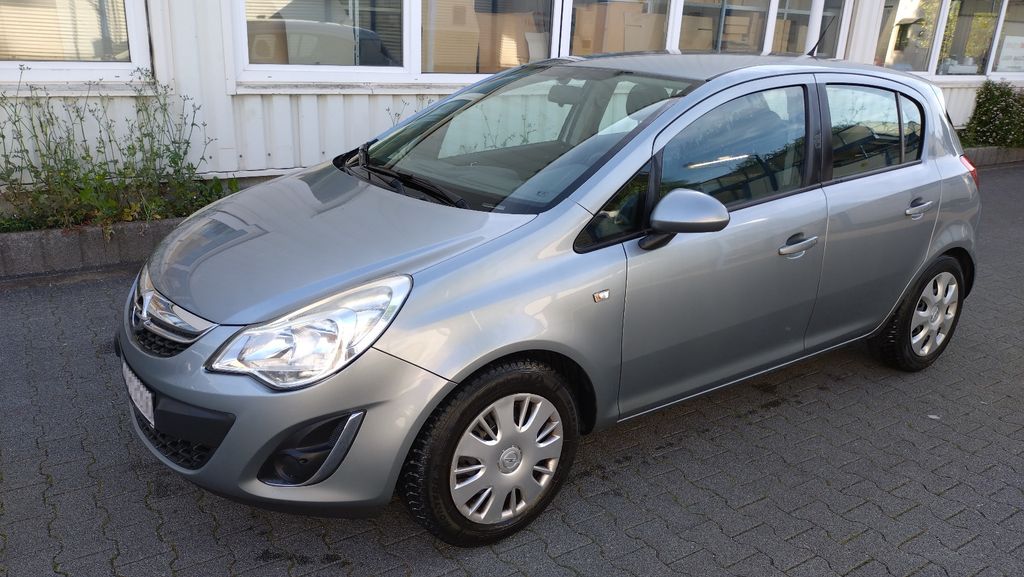 Opel Corsa 164.000 km 2.300 &euro; Haan 42781