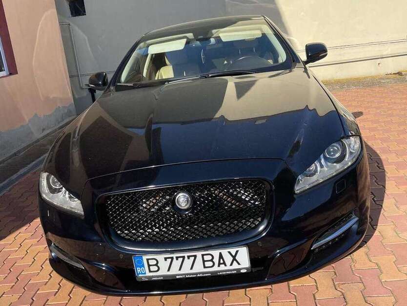 XJ