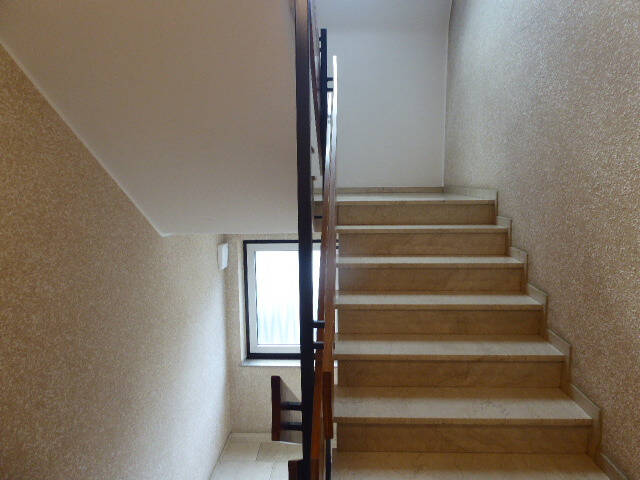 Etagenwohnung Hilden Karnap - 2 Zimmer, 72 m&sup2;, 890&euro; | Angebot:25927075