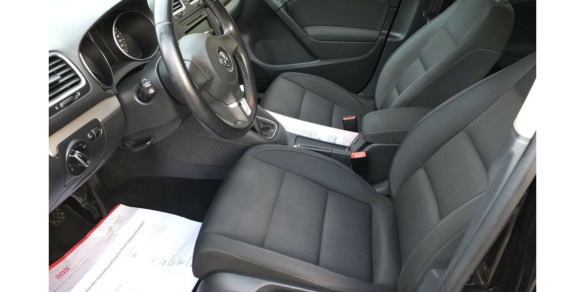 VW Golf 1.6TDi TEAM SHZ TEMPOMAT KLIMAAUTOMATIK 159.855 km 6.598 € Köln 50858