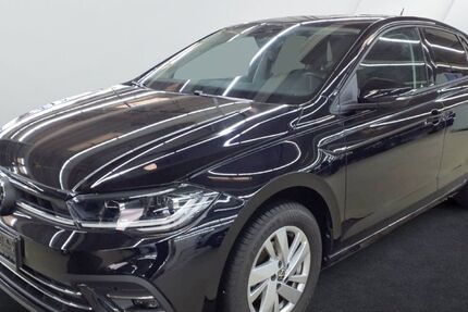 VW Polo 16.659 km 23.450 € Hilden 40721