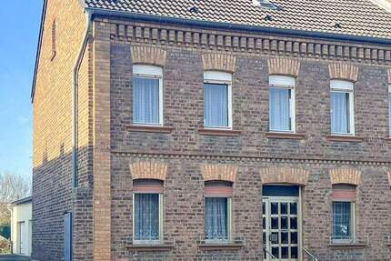 Haus Erftstadt / Dirmerzheim Dirmerzheim - 7 Zimmer, 154 m&sup2;, 345.000&euro; | Angebot:24855475