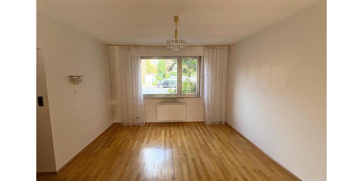 **Bonn-Beuel: Gepflegtes Reihenmittelhaus in toller Lage! 4 Zimmer, Terrasse, Garten** 4 zimmer