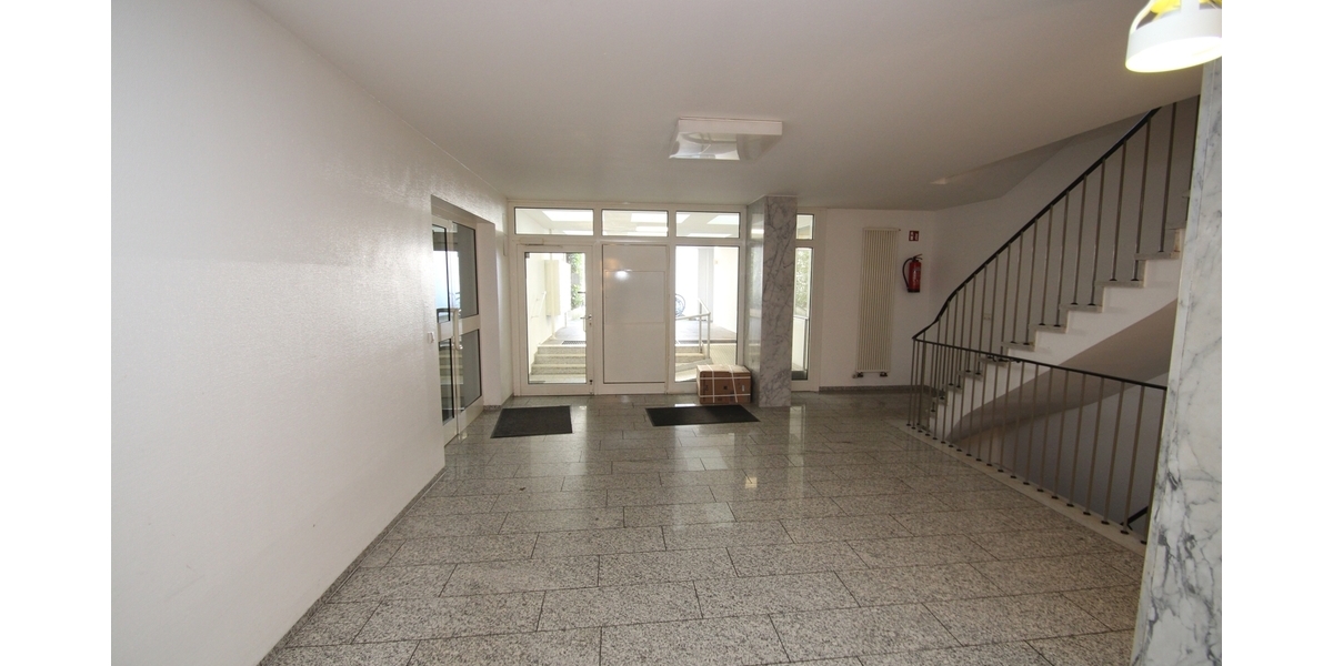 Mit 3D: Ihr Logenplatz über Bonn-Kessenich – helle Wohnung mit Loggia, schöner Aussicht und stufenlosem Zugang - Etagenwohnung Bonn Dottendorf | Angebot:25571387