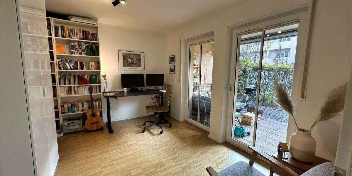 Etagenwohnung Köln Niehl - 4 Zimmer, 85 m&sup2;, 520.000&euro; | Angebot:24049698
