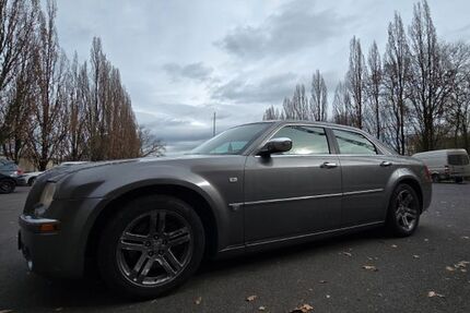 Chrysler 300C 230.000 km 3.200 &euro; Sankt Augustin 53757
