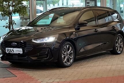 Ford Focus 10.677 km 22.400 € Köln 50769